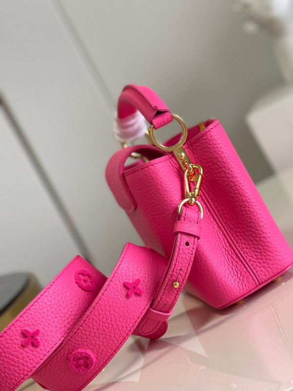 l0*is V*t0n capucines mini