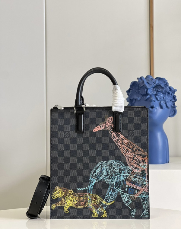 l0*is V*t0n sac plat cross