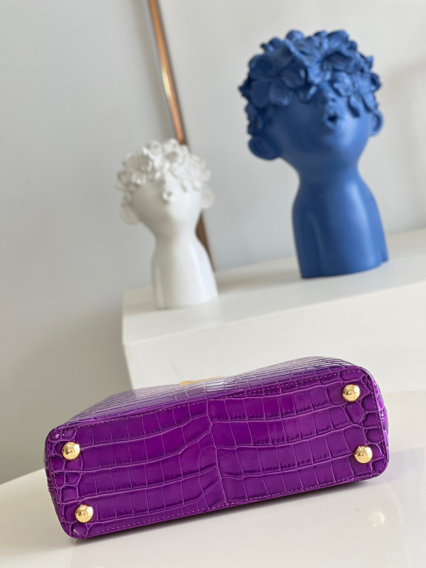 l0*is V*t0n capucines bb