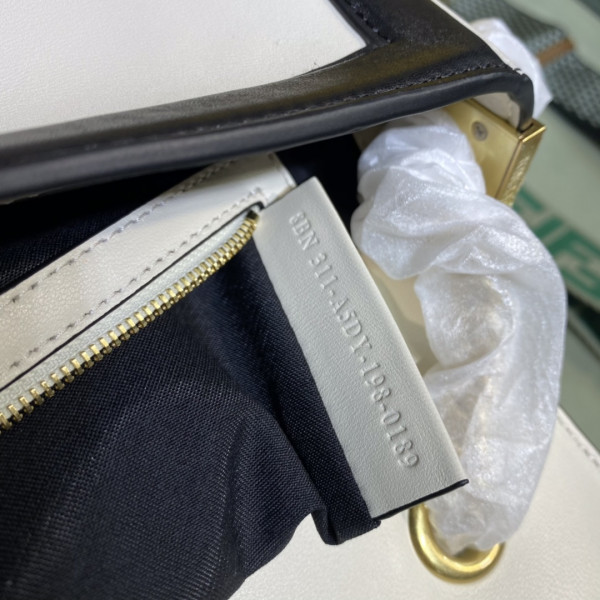 F**di baguette chain