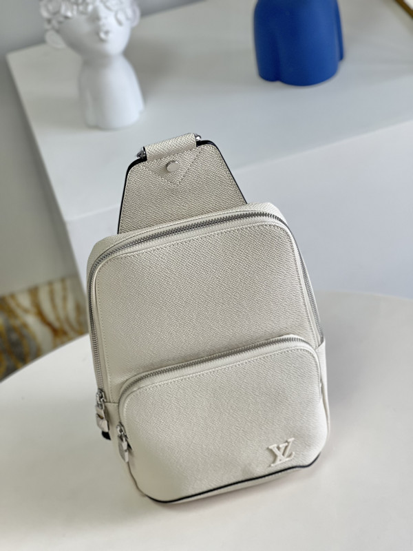 l0*is V*t0n avenue sling bag