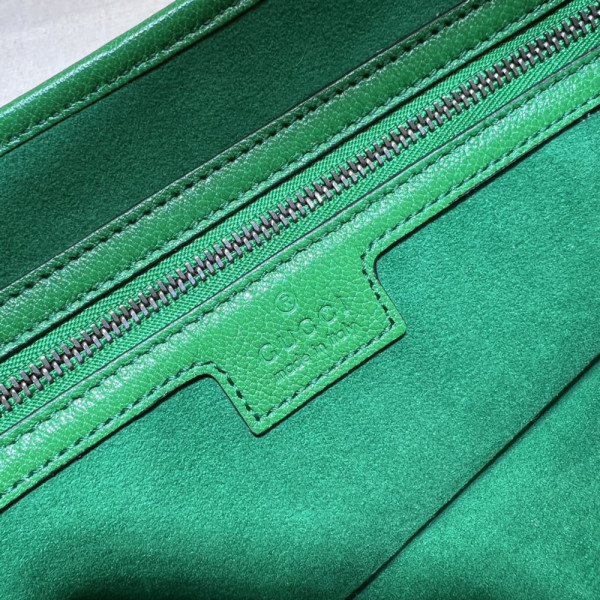 G*u*i aphrodite medium shoulder bag