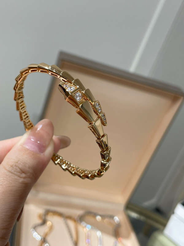 B*l*ai bracelet