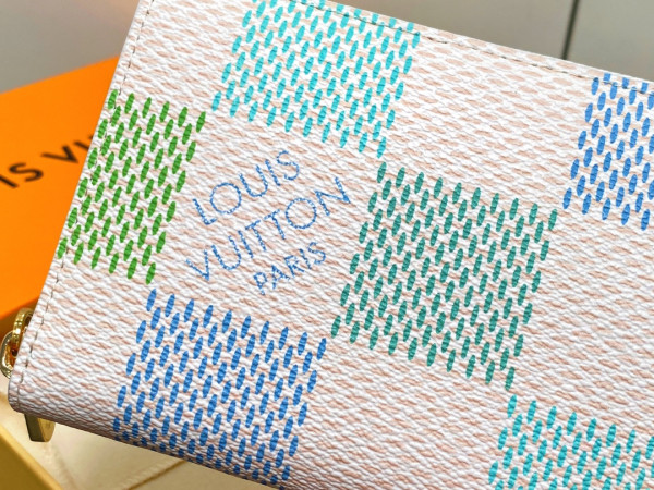 l0*is V*t0n zippy wallet-19.5*10.5*2.5 cm