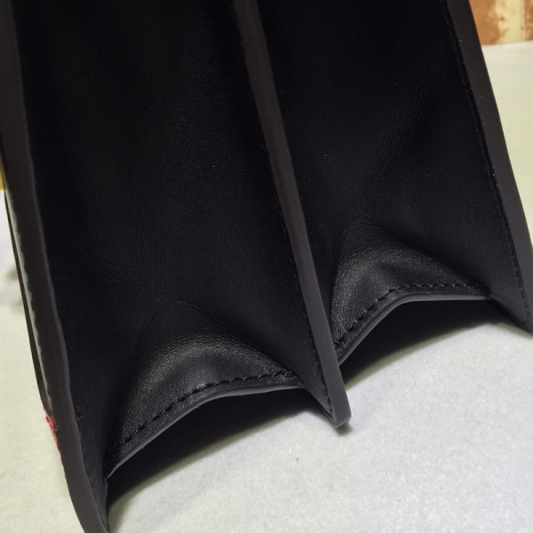 G*u*i queen margaret 476541