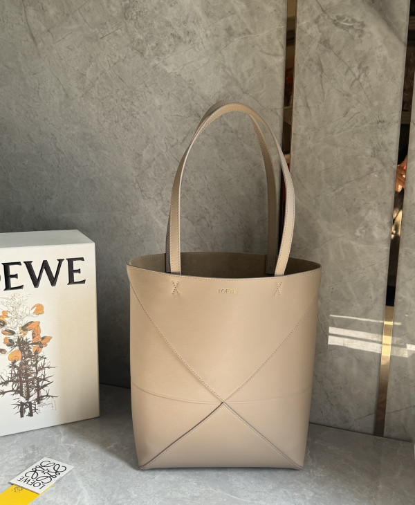 Lowee Puzzle Fold medium Tote - 25.5X14.5X31.5cm