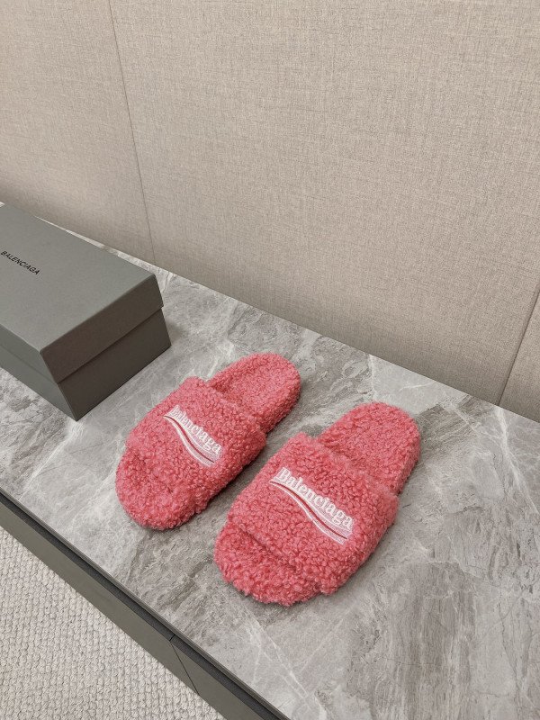 Ba*len*cia*ga slides